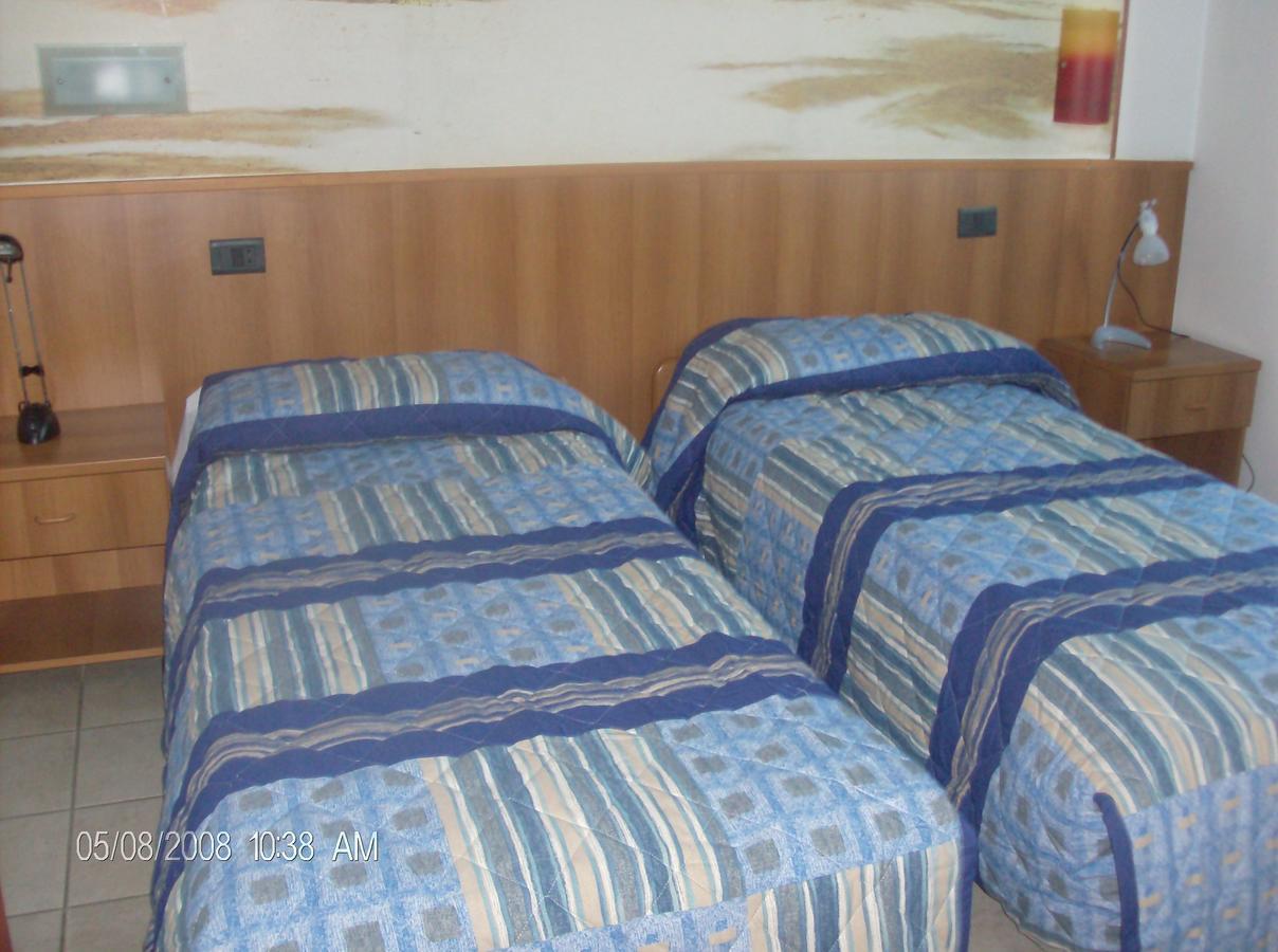 Borromeo Residenze Service S.A.S Peschiera Borromeo Dış mekan fotoğraf
